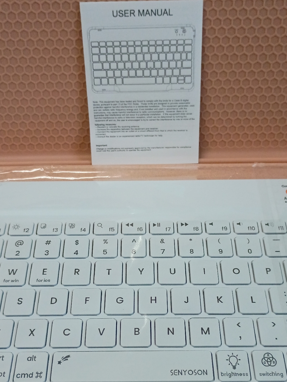 Wireless Keyboard - Picture 4 of 6